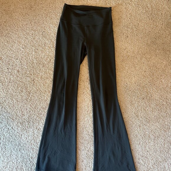 Lulu Lemon Groove Nulu Super-High-Rise Flared Pant Regular SIZE 6 - Picture 3 of 4